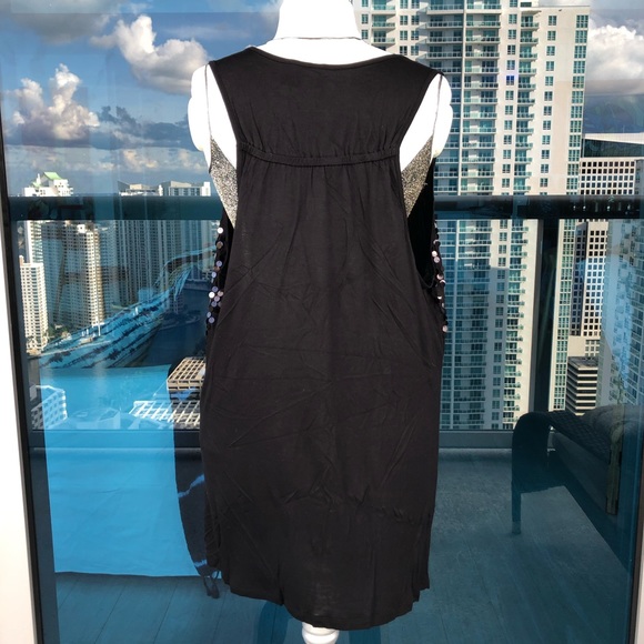 **SOLD** EYESHADOW | Sleeveless Sequins Top | BLK - Picture 5 of 7
